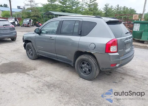 2012 Jeep Compass Latitude из США, поврежденный, VIN 1C4NJDEB1CD563916